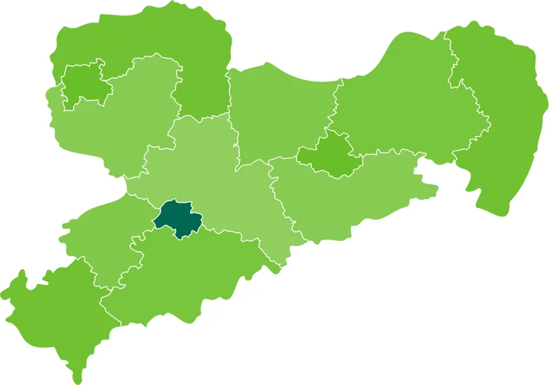 Grüne Karte von Sachsen, auf die Stadt Chemnitz in dunkelgrün markiert ist.
